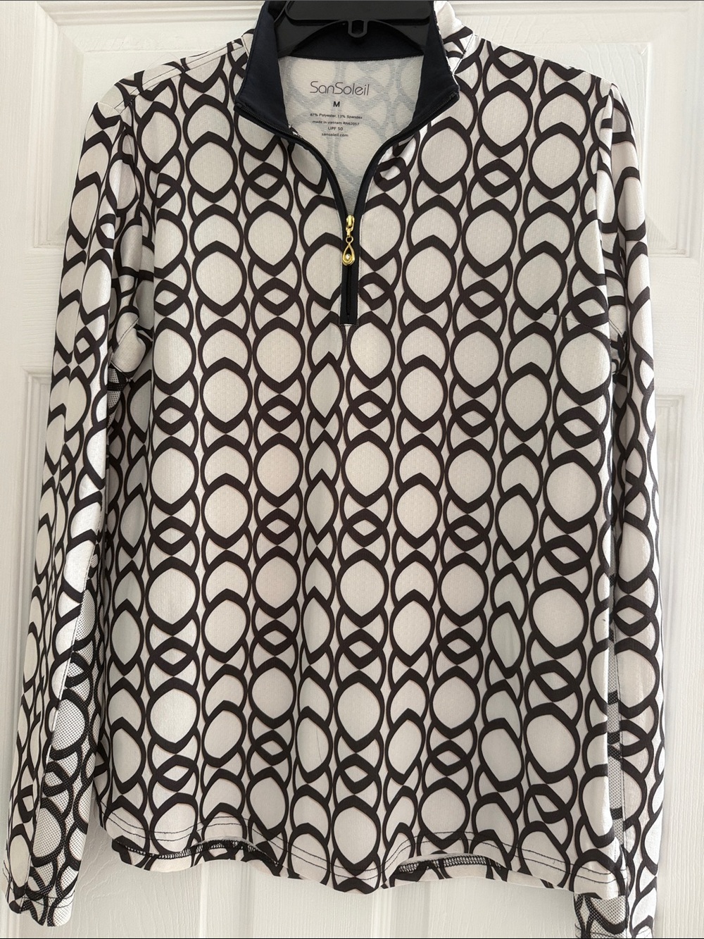SanSoleil Women's Black & White Geometric Quarter-Zip Top